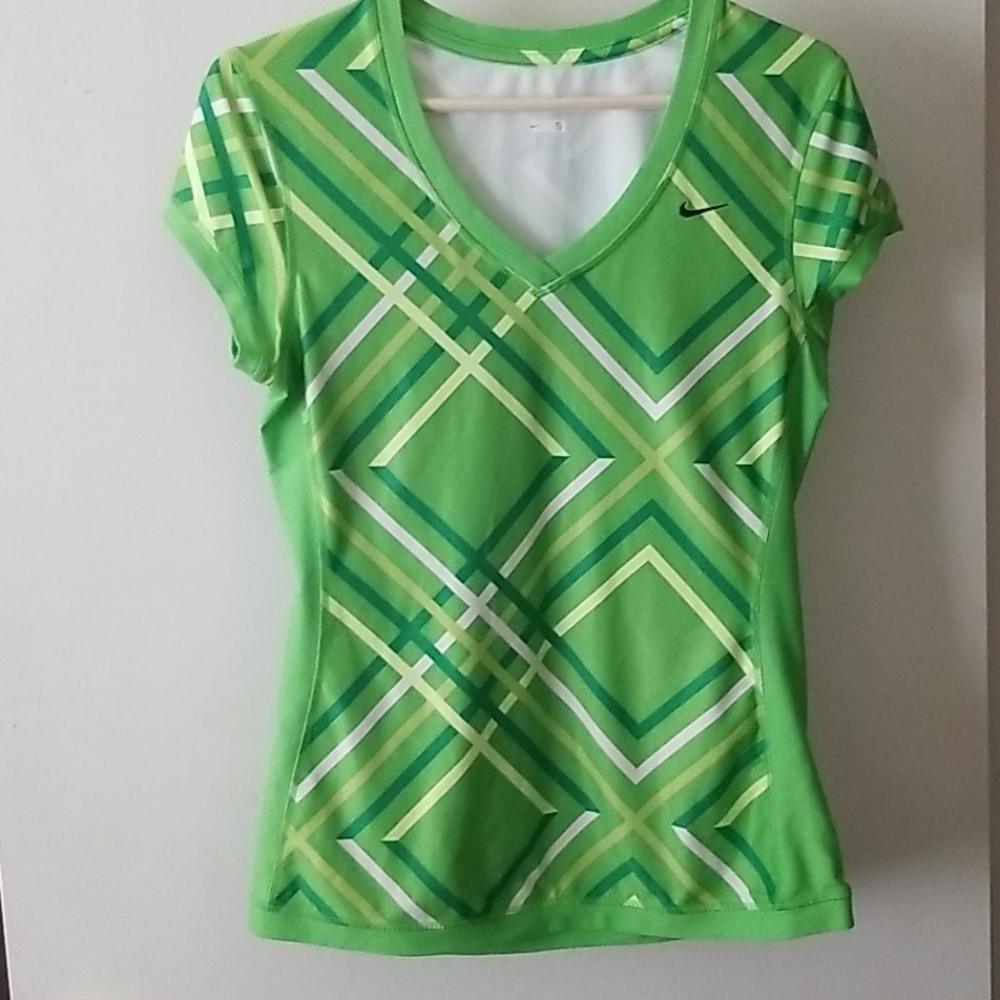 Nike fit dry Women's shirt